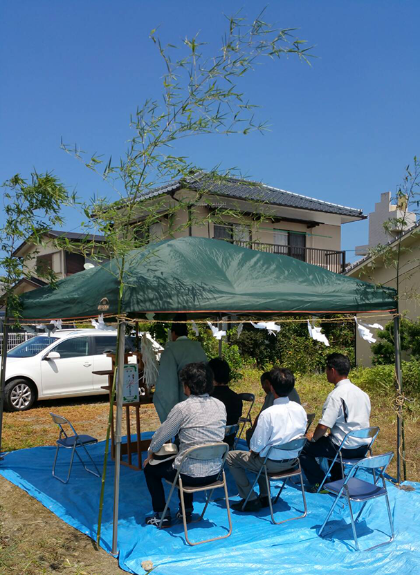大分市松岡にて美容室新築工事の地鎮祭がおこなわれました。